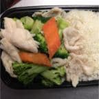 Best D2. Steamed Chicken with Broccoli Low Fat Platter in West Haven, CT